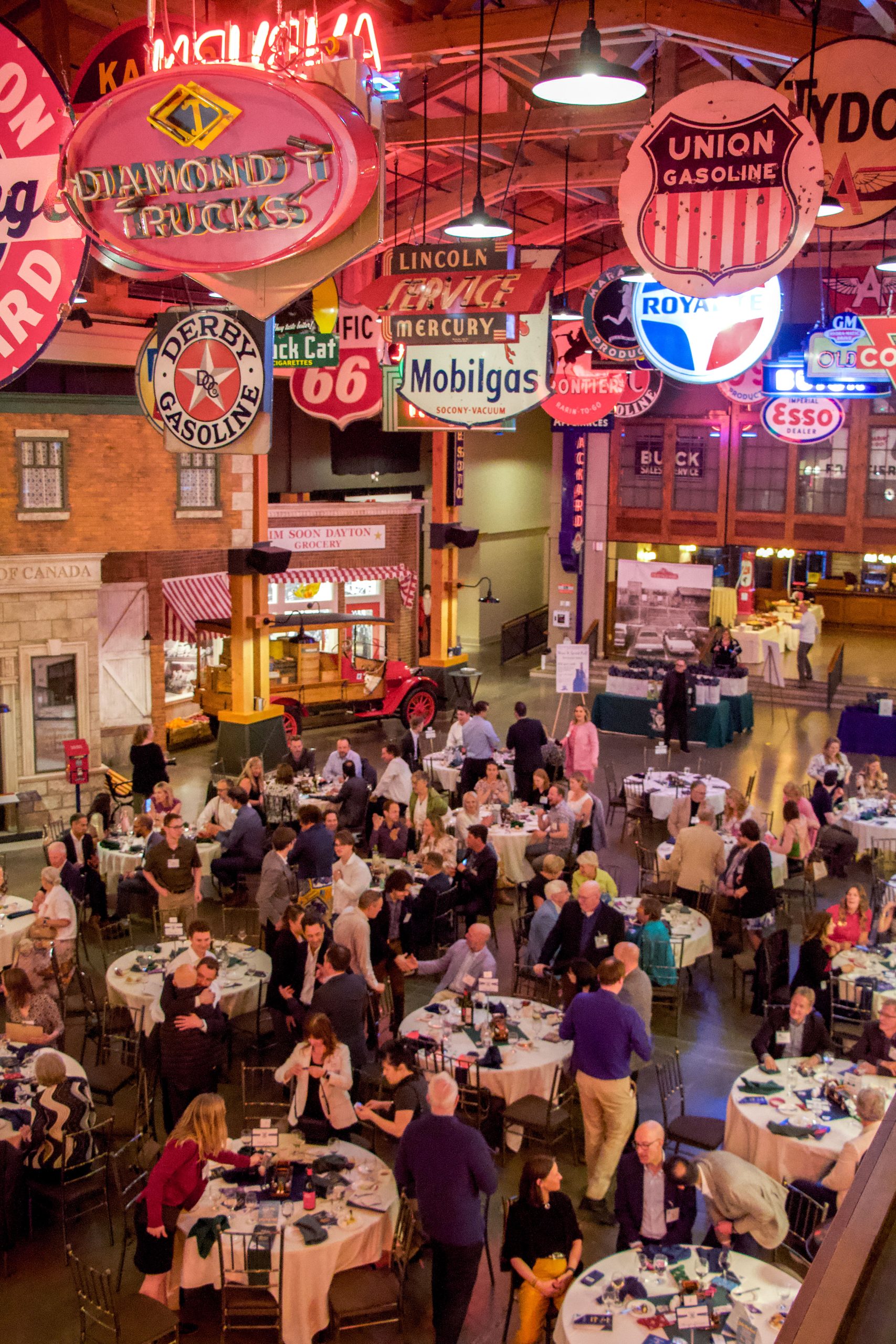 Photo-3a---Overview-of-the-Alumni-Dinner---May-9,-2024