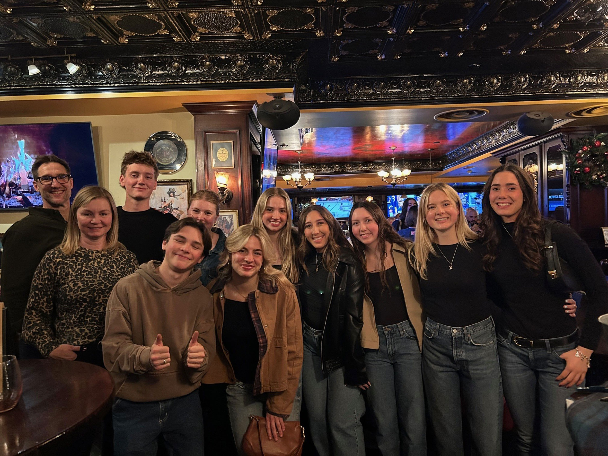 Young-Alumni-Pub-Night-1