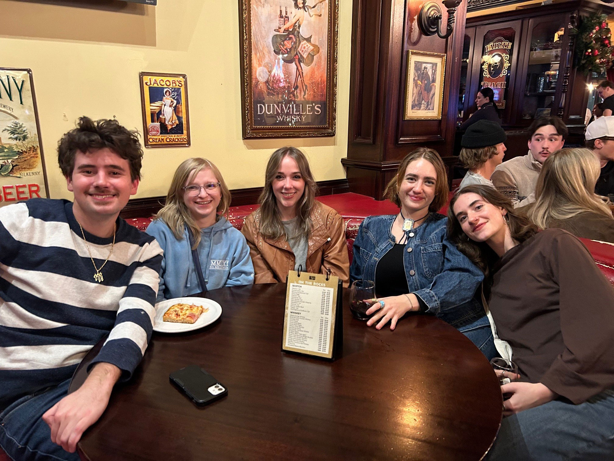 Young-Alumni-Pub-Night-2
